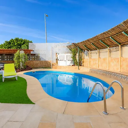 In With Private Pool Вилла